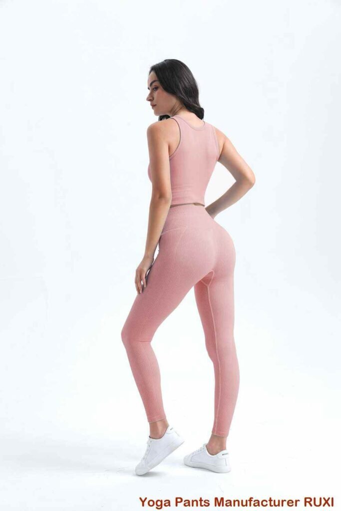 Quần short yoga cạp cao cắt xẻ Ruxi vn1331