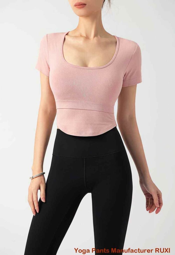 Áo crop top thể thao màu đen dành cho phụ nữ năng động