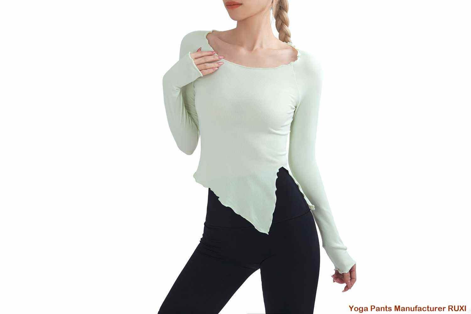 Quần short chạy bộ màu đỏ thể thao vừa vặn cho nam Ruxi Quần short chạy bộ màu đỏ thể thao vừa vặn cho nam Ruxi