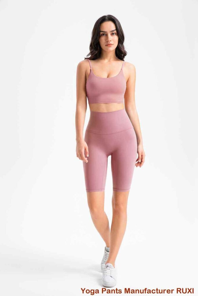 Quần legging tập gym đen trắng cổ điển Ruxi vn1234