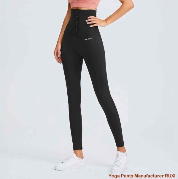 Quần short tập yoga siêu nhẹ cho sự thoải mái khi vận động