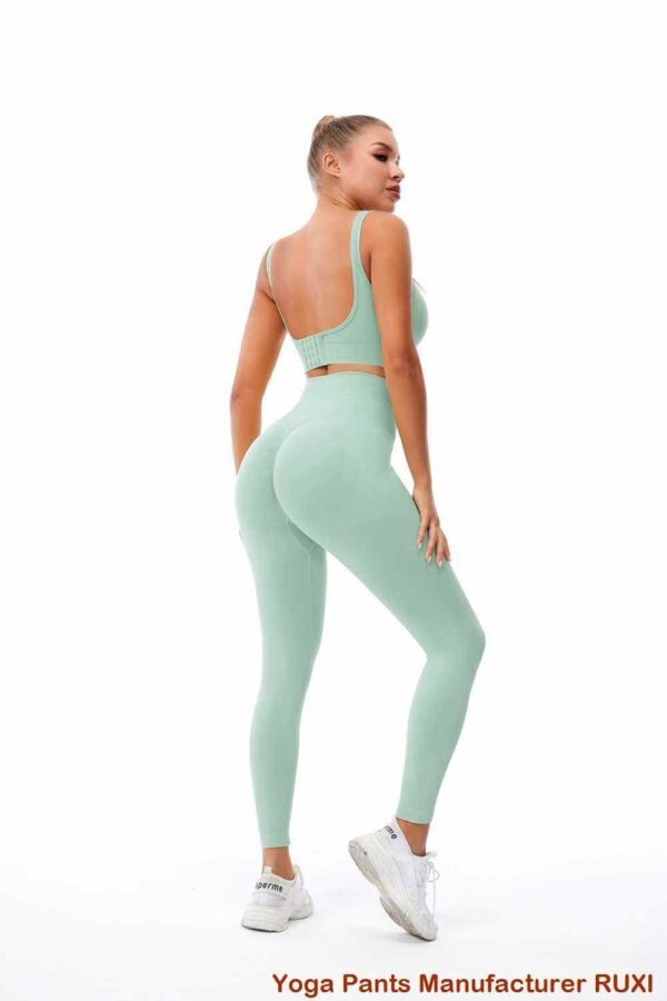 Quần short tập yoga bằng nylon siêu thoải mái dành cho nữ