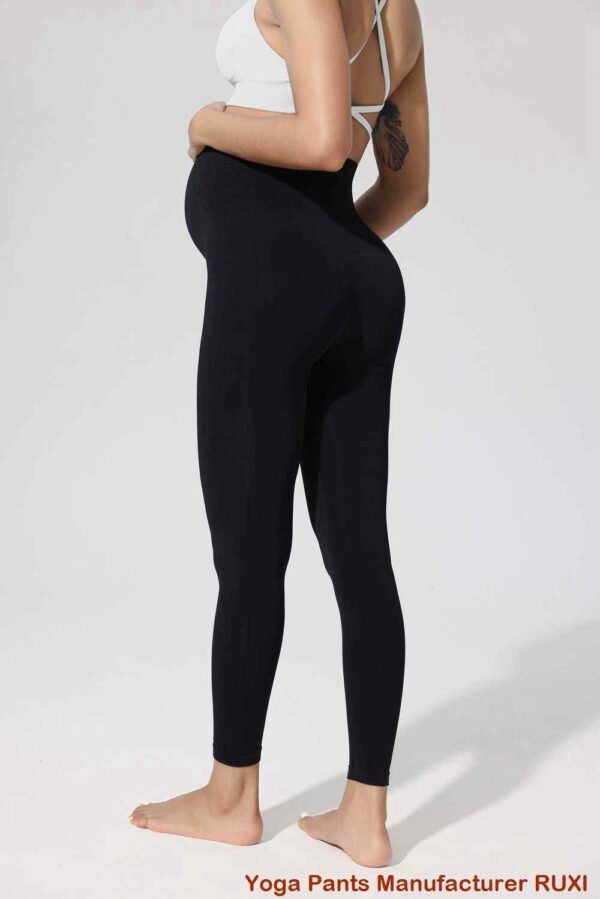 Quần short tập luyện co giãn Ohmme Ruxi vn3827