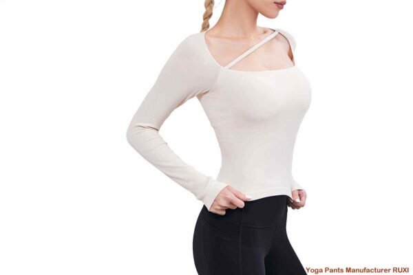 Quần short đạp xe màu nâu sô cô la dành cho nữ Ruxi vn3456