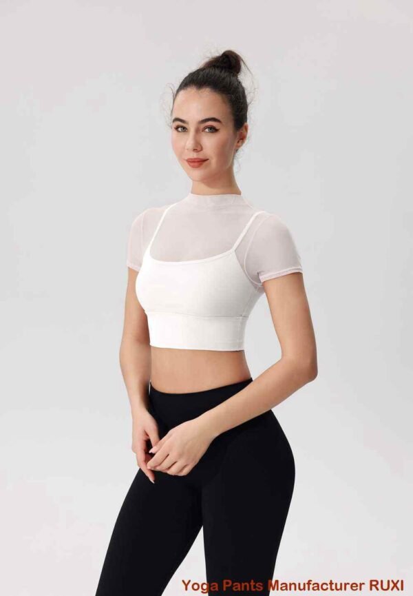 quần short chơi golf màu trắng nữ Ruxi vn2445
